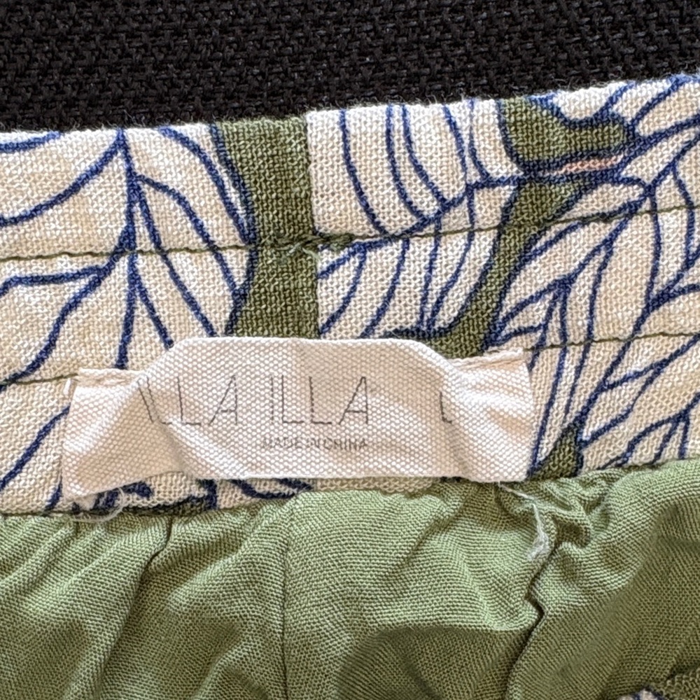 ILLA ILLA Olive Green Floral Wide Leg Pants with Cream Print - Picture 2 of 9